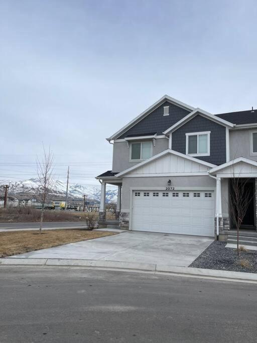 Brand New 3-Beds Stylish Entire House At Lehi Villa Exterior foto